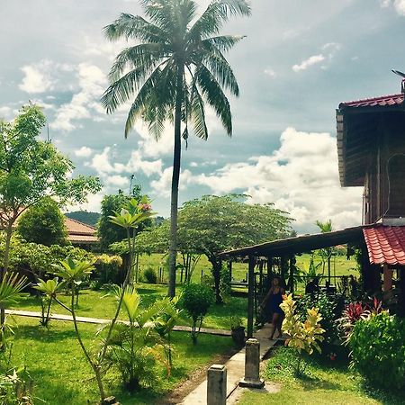 Soluna Guest House Pantai Cenang  Bagian luar foto