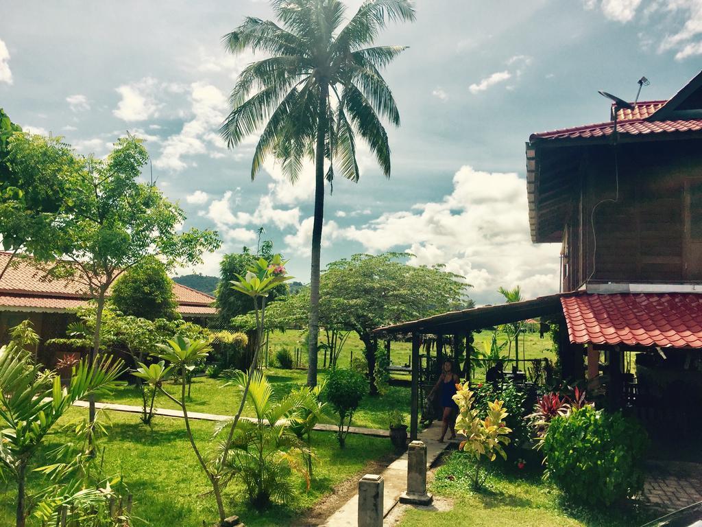 Soluna Guest House Pantai Cenang  Bagian luar foto