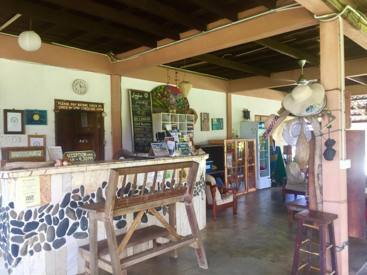 Soluna Guest House Pantai Cenang  Bagian luar foto