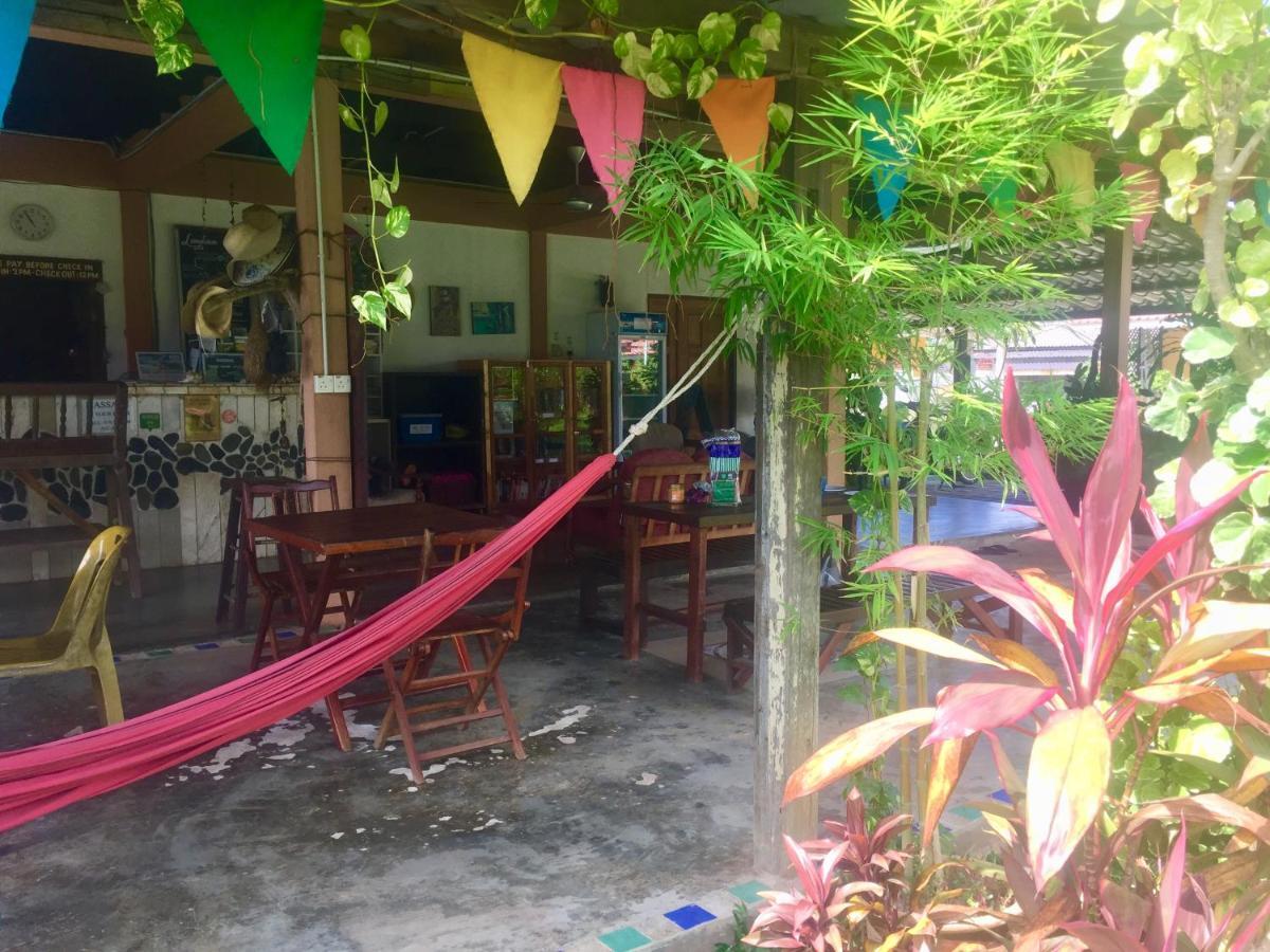 Soluna Guest House Pantai Cenang  Bagian luar foto